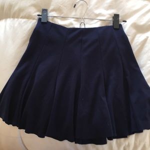 Cotton navy blue pleated skirt